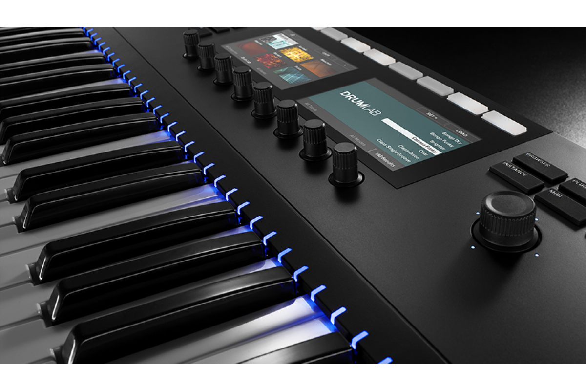 Native instruments komplete kontrol s49 mk2
